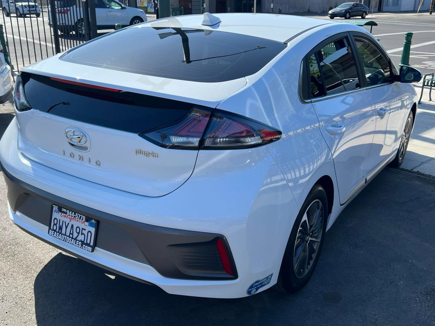 2021 WHITE /BLACK Hyundai Ioniq Plug-In Hybrid (KMHC75LD8MU) , located at 744 E Miner Ave, Stockton, CA, 95202, (209) 944-5770, 37.956863, -121.282082 - Photo#7